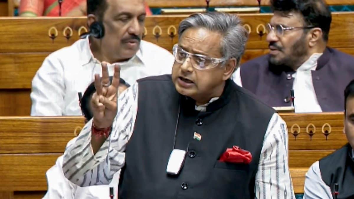 Did Tharoor Give Centre An Easy Way Out? Congress MP Backs Women’s Quota, But Seeks JPC On Delimitation