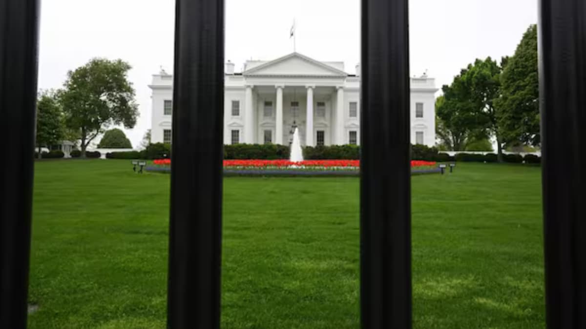 White House Tells Staff Not to Trade on Iran‑War News – Insider Tips Beware!