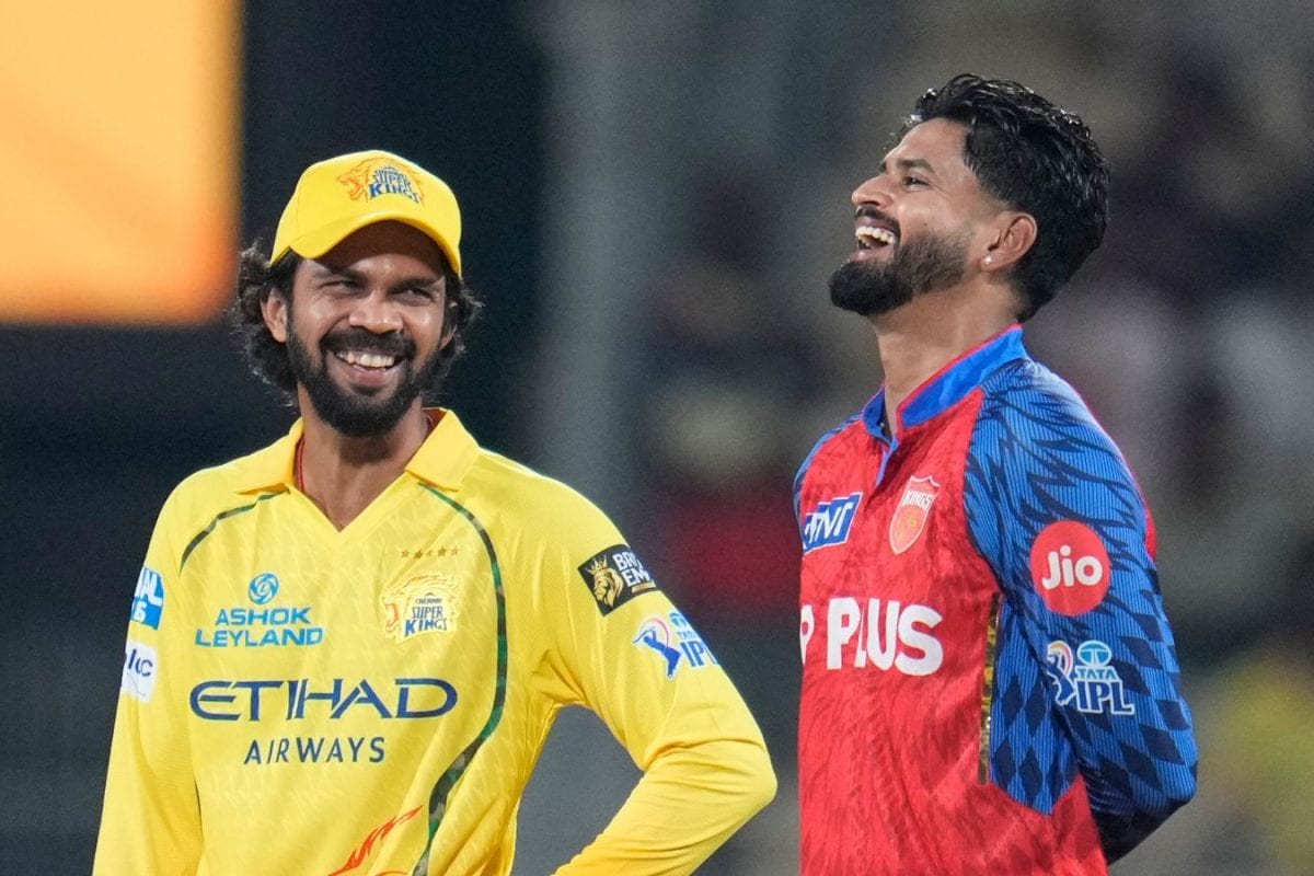 Ian Bishop Apologises To Ruturaj Gaikwad For Toss Delay Amidst Noisy Chepauk Crowd