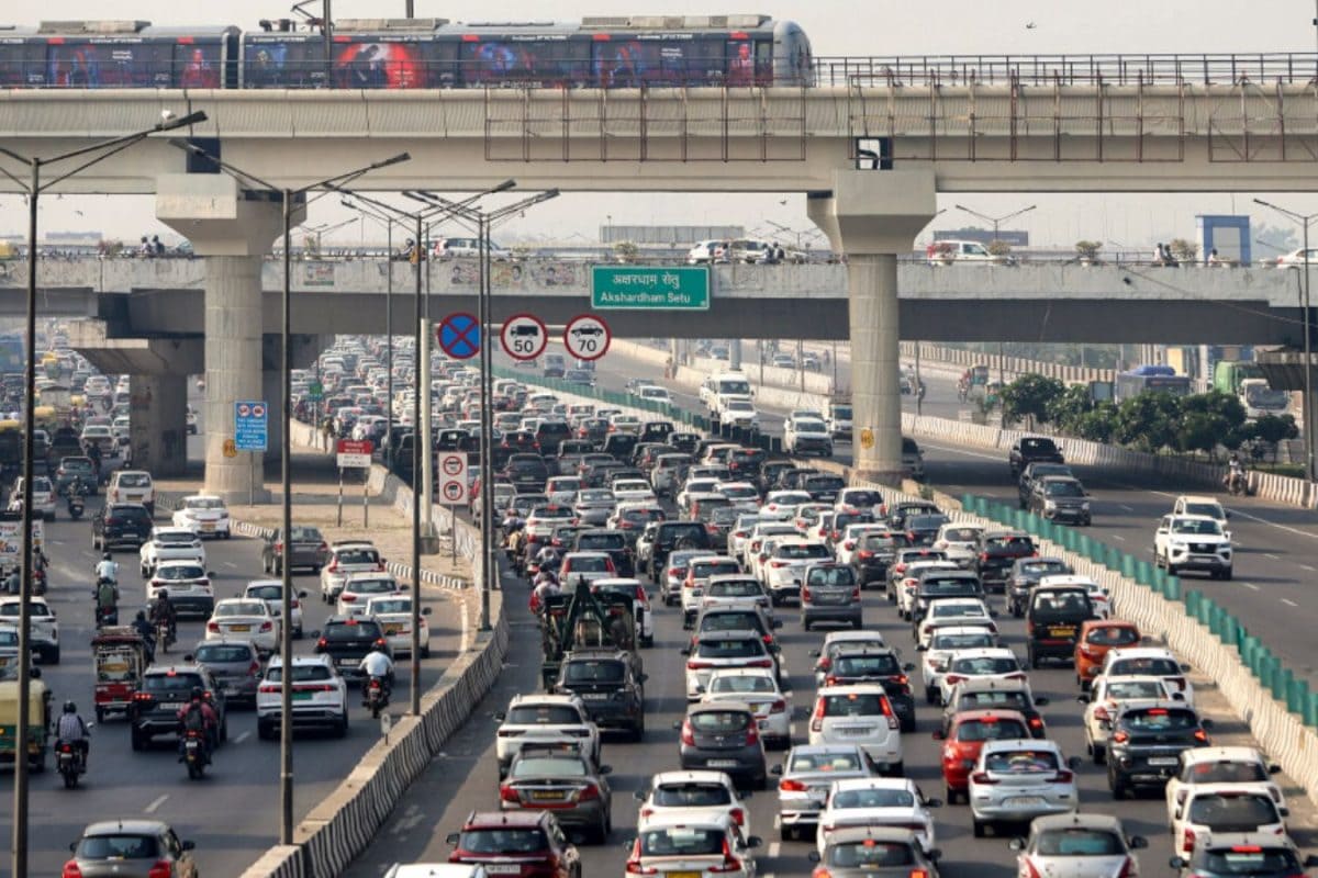 No New Petrol Two‑Wheelers In Delhi From 2028, Draft EV Policy Proposes