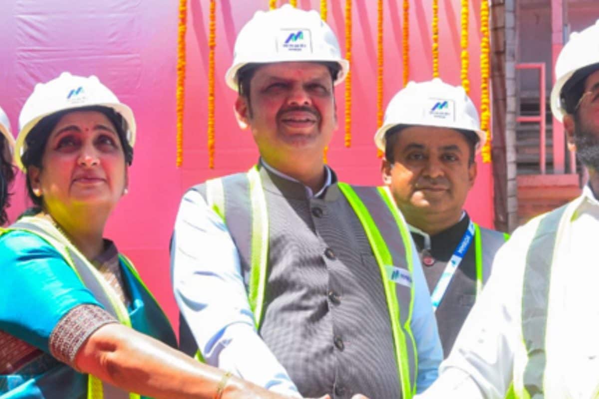 Maharashtra CM Fadnavis Flags Off Key Projects to Boost Mumbai Connectivity, Ease Congestion