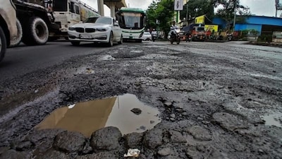 The machines are capable of repairing asphalt defects such as potholes, cracks and surface depressions.