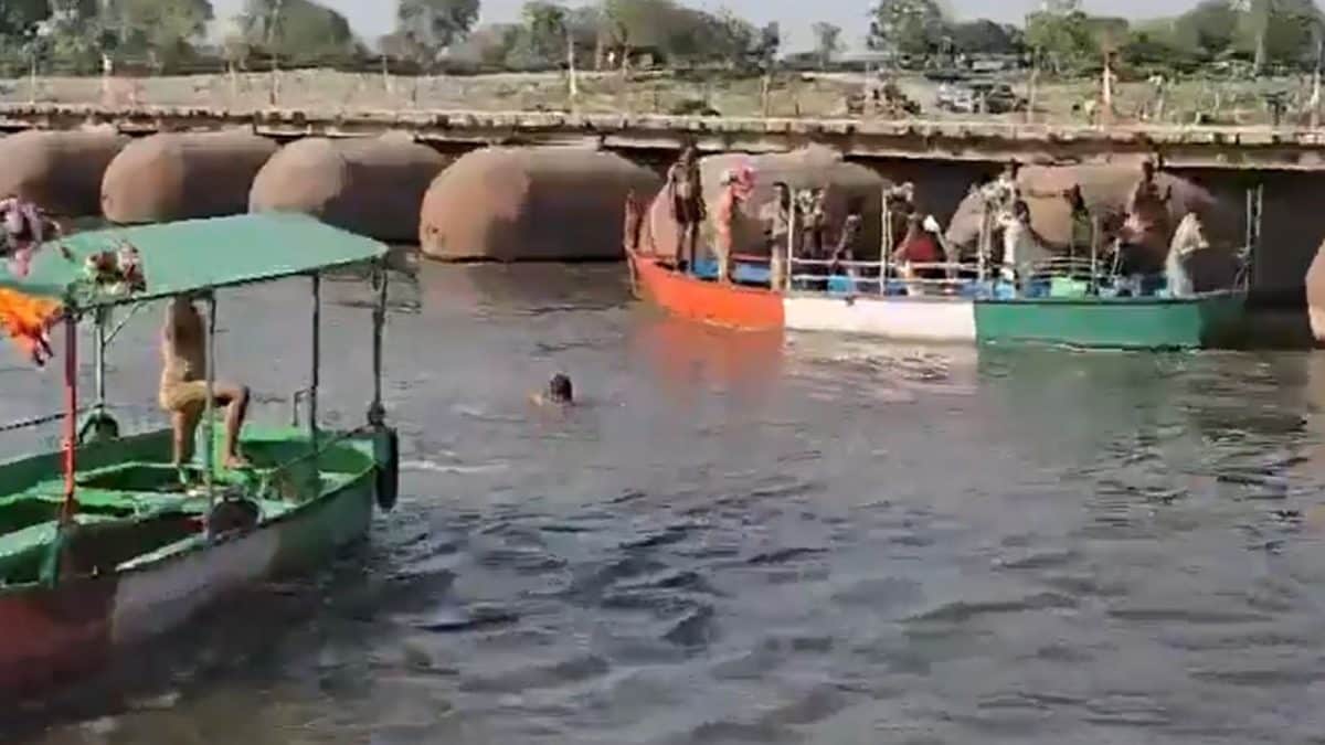 Tragedy on the Yamuna: Tourist Boat Flips in Mathura, Six Dead, Many Still Missing