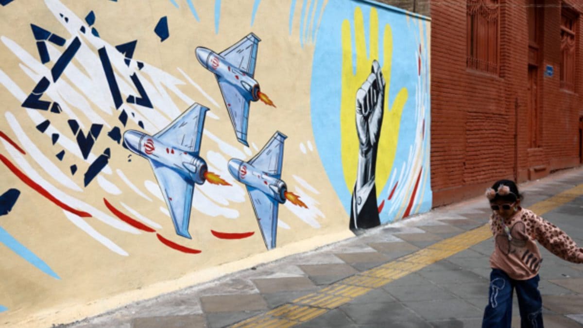 'Refusal To Surrender Gives Hope': Iranians Back Delegation After Failed Peace Talks