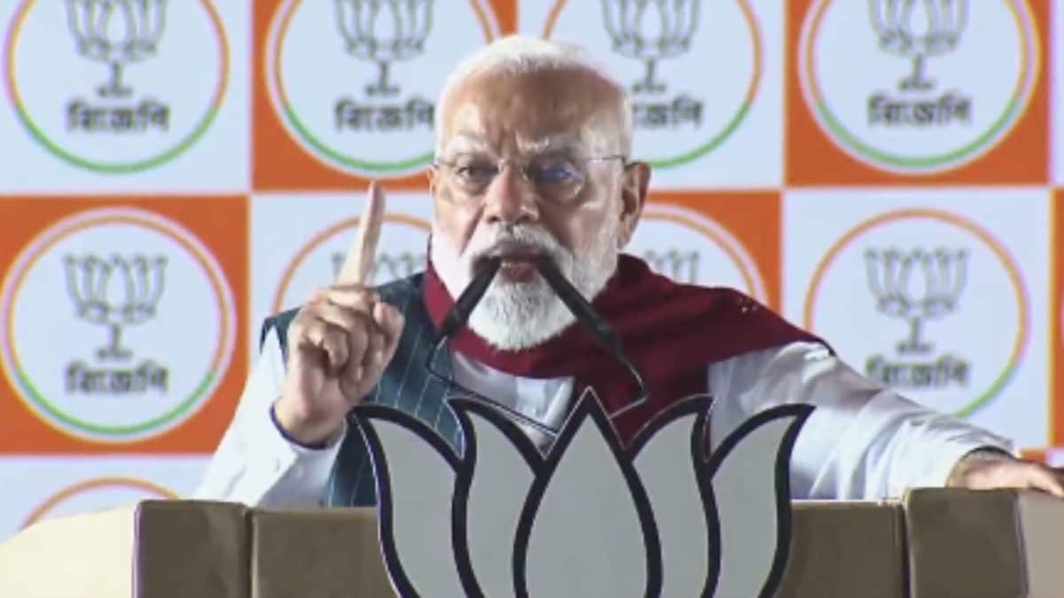 ‘Jobs Going To Illegal Immigrants’: PM Modi Says Locals Being Forced To Migrate At Medinipur Rally