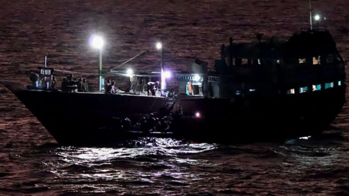 Beyond Hormuz: Piracy Surge Off Somalia Adds New Risk To Global Shipping