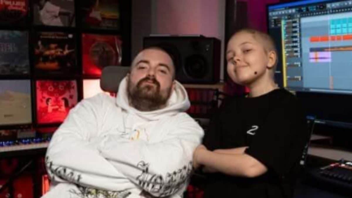 Chris Martin Joins Polish Influencer’s 9-Day Liveathon, Helps Raise Over ₹638 Crore For Cancer Care