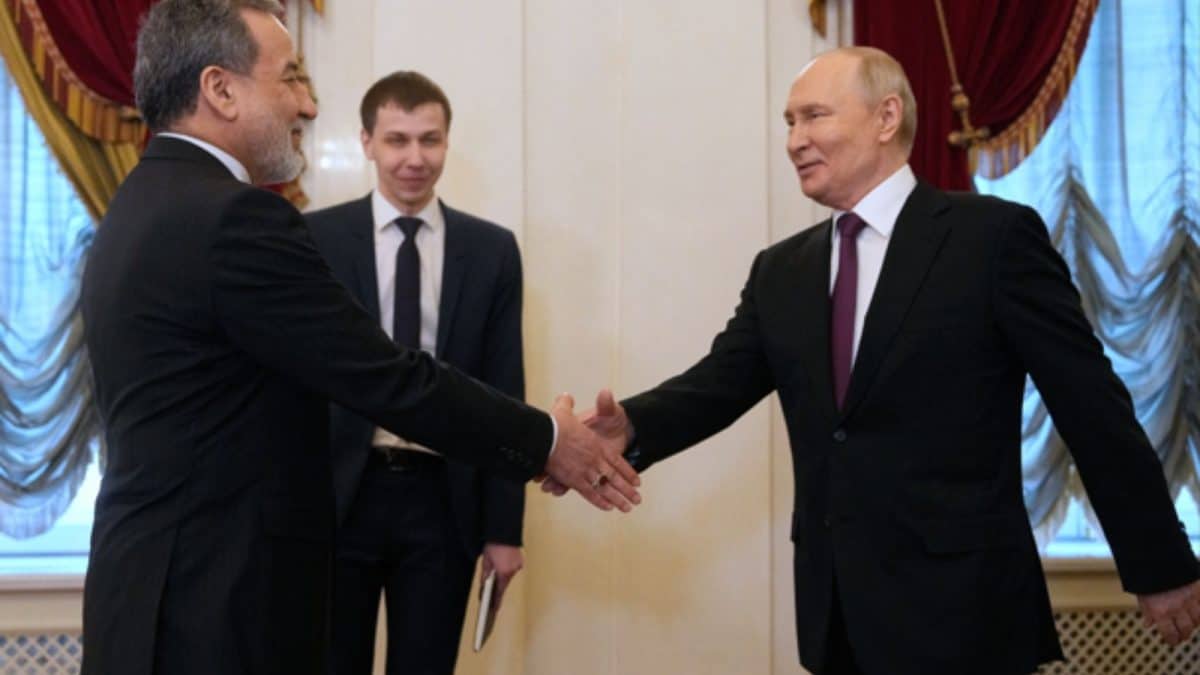 ‘We Will Do Everything For Peace’: Putin Tells Iran FM, Thanks Mojtaba Khamenei