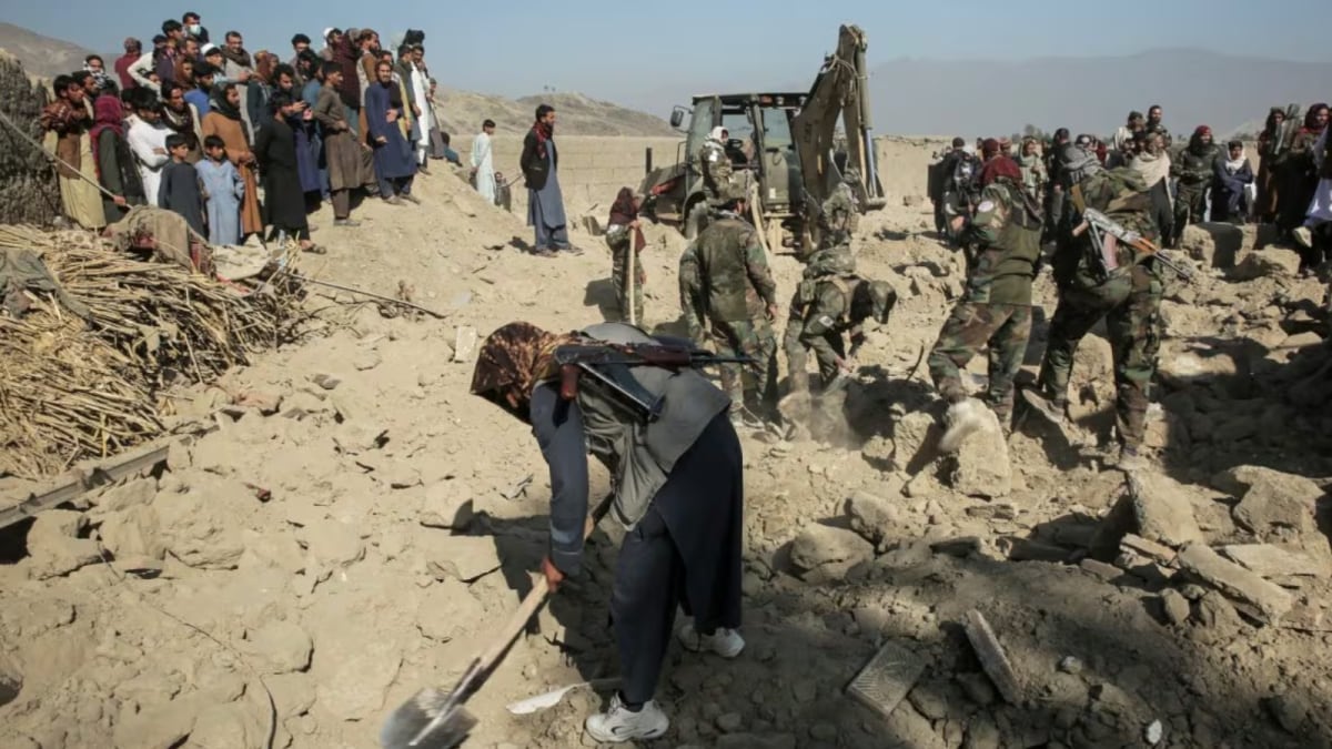 Pakistan Targets Afghan Taliban Posts In Retaliatory Action Along Border