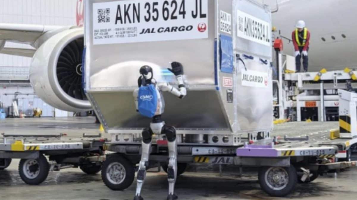 Humanoid Robots May Soon Become Baggage Handlers At Japan Airport To 'Reduce Burden On Workers'