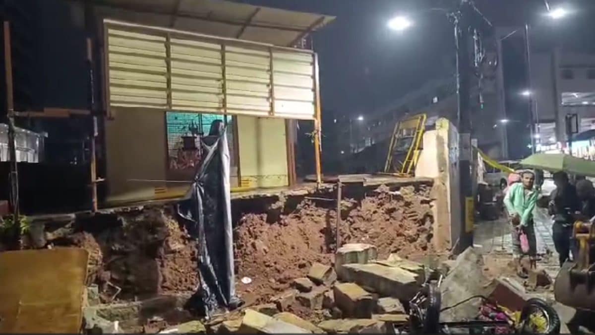 3 Children Among 7 Killed As Wall Of Bengaluru's Bowring Hospital Collapses