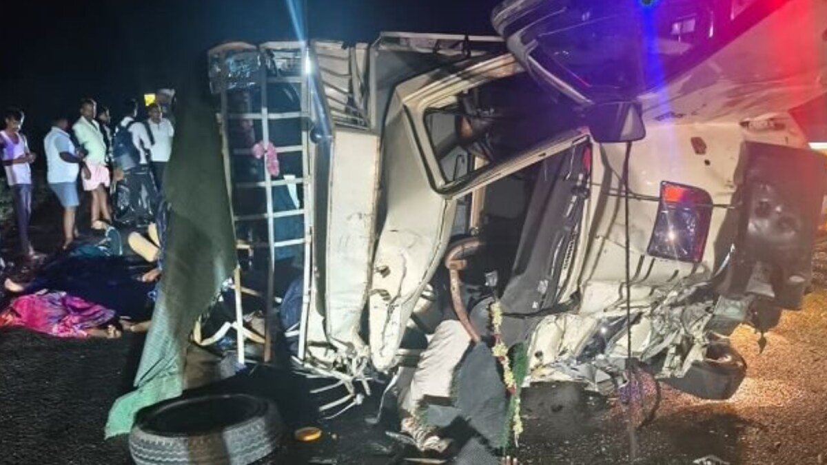 8, Including Women And Minor Girl, Killed As Vehicle Collides With ...