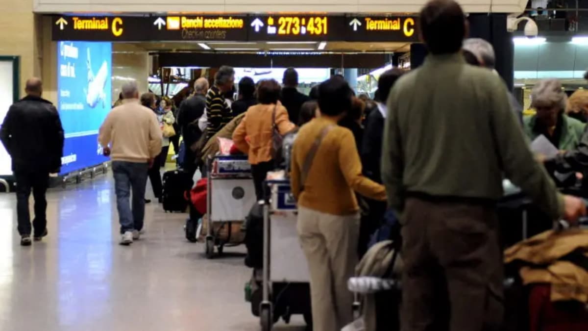 Fuel Curbs Hit Italian Airports; Venice Faces Most Strain