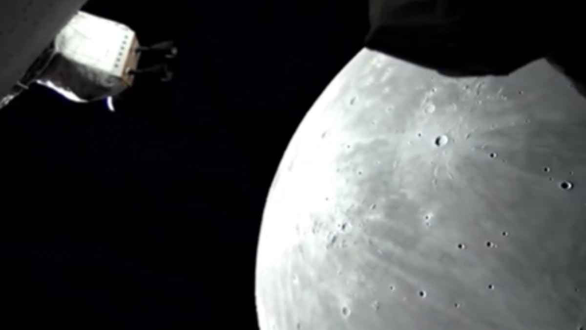 'Humans Orbiting The Moon': Artemis 2 Makes A Historic Lunar Flyby During 40-Min Blackout | Video