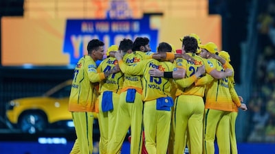 Chennai Super Kings players huddle together after losing a the Decision Review System (DRS) for the wicket of Punjab Kings' wicketkeeper Prabhsimran Singh (Picture credit: AP)