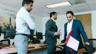 'He Took Credit For 6 Months Of My Work': Employees Share The Moments That Made Them Quit Their Toxic Jobs