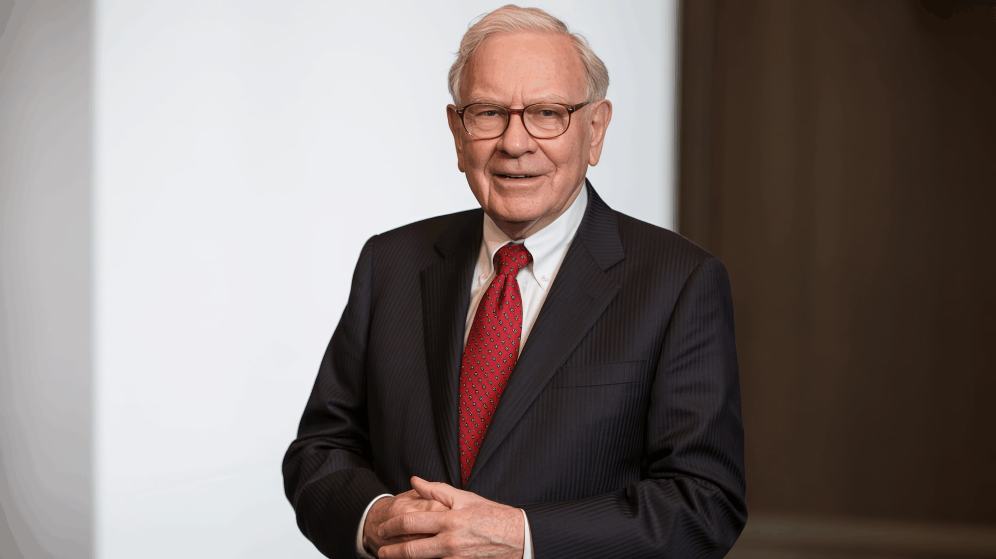 Think Like an Owner: Treat buying stocks as purchasing fractional ownership of real businesses rather than trading paper tickets. Focus on the underlying enterprise's financial health, quality management, and economic earnings rather than daily stock price fluctuations or short-term market noise. (File Photo)