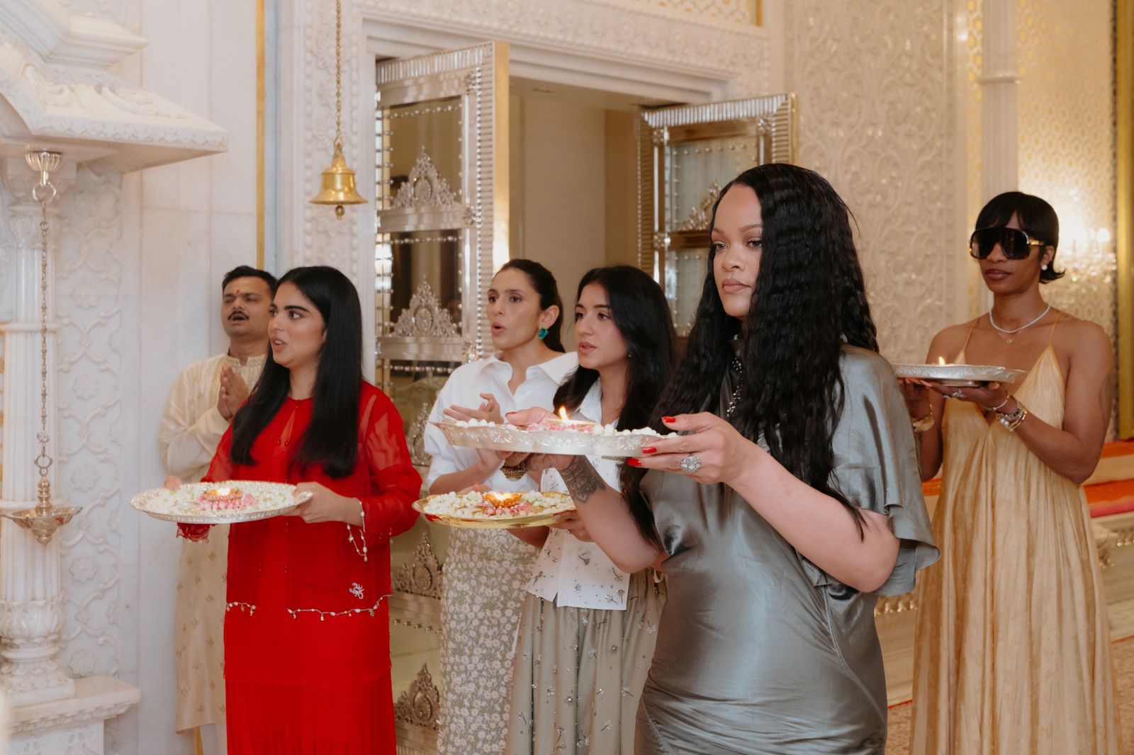 Rihanna Enjoys Intimate Lunch With Ambani Family During Her Mumbai Visit |  Fashion News - News18