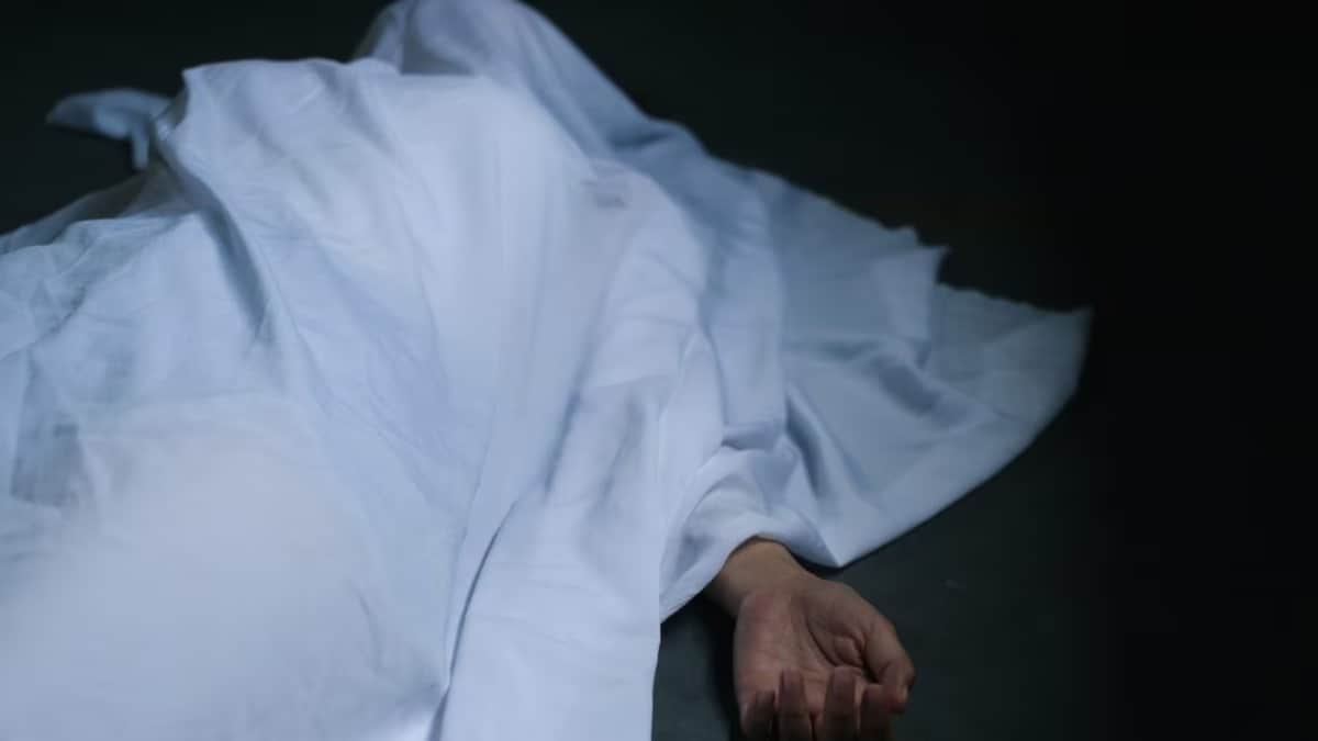 Gujarat Doctor Found Dead; Father Rejects Suicide Claim, Says ‘My Daughter Would Not Do This’