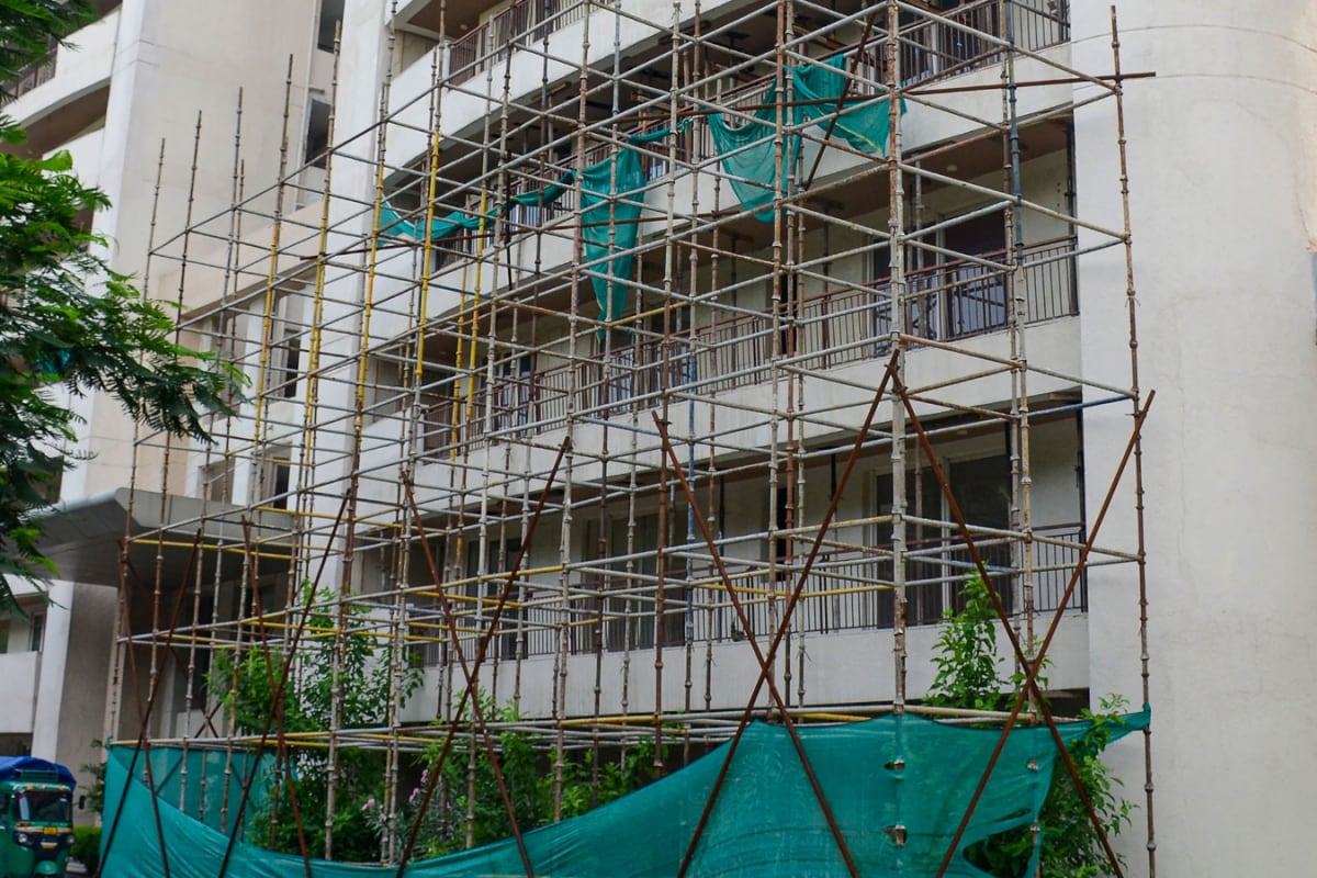 Gurgaon Chintels Paradiso Collapse: Homebuyer Awarded Rs 4 Crore Based On Google AI Calculation