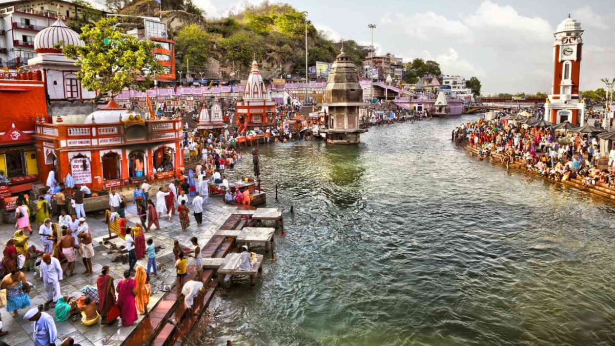 Uttarakhand: The Divine Land of Temples, Rivers and Himalayan Splendor