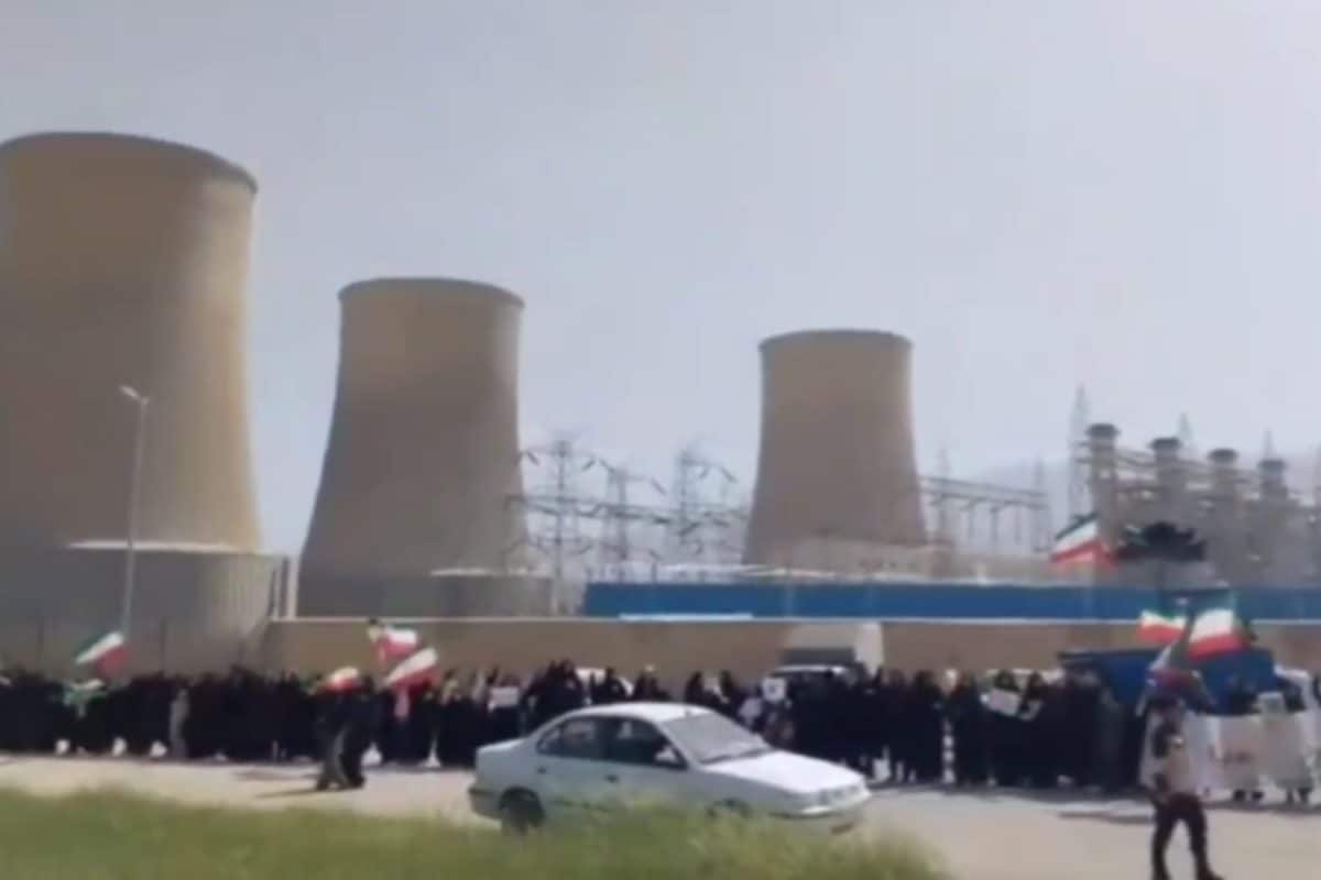 Thousands Form Human Shields Across Iran’s Power Plants, Bridges As Trump’s Strike Deadline Nears