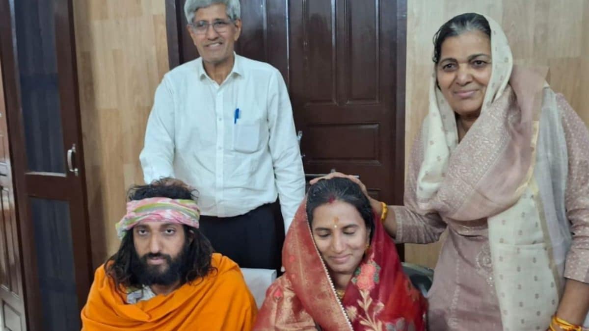 ‘IIT Baba’ Abhey Singh Ties The Knot With Bengaluru Engineer, Pictures Go Viral