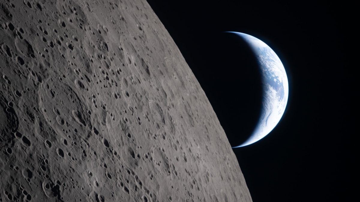 NASA Unveils Stunning New Views from Artemis II’s Close Lunar Flyby