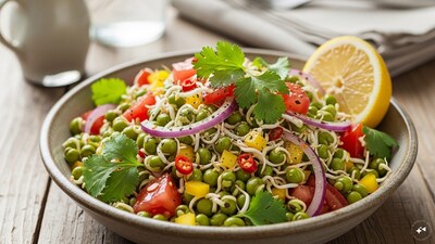 Sprouts Salad: Sprouts are a powerhouse of protein and nutrients. Toss moong sprouts with chopped veggies, lemon juice, and spices. It’s crunchy, tangy, and perfect for a light yet satisfying lunch.