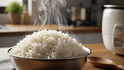 প্রতিবার নিখুঁত, ঝরঝরে ভাত রান্নার 8টি সহজ টিপস, আঠালো হওয়া এড়াতে