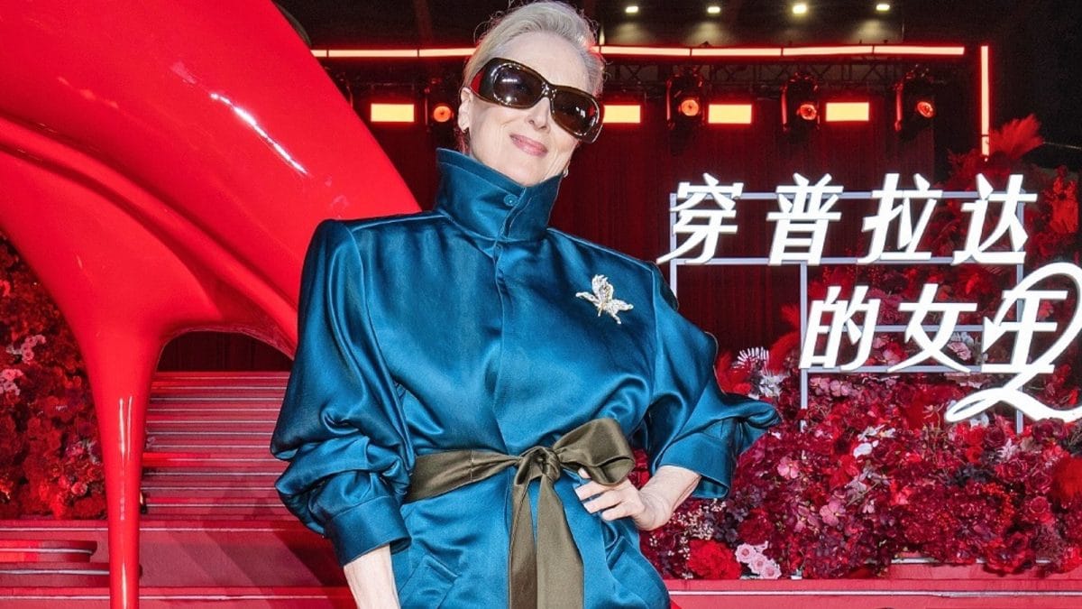Meryl Streep Stands Out in a Deep‑Blue Saint Laurent Silk Coat at the Shanghai Premiere