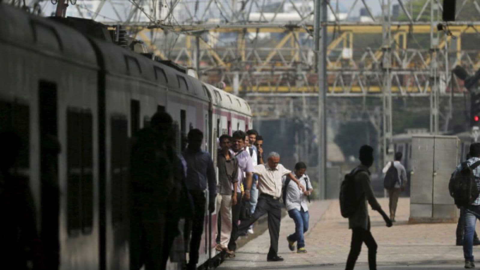Passengers who wait to be checked risk being treated as travelling without a ticket, which can attract heavier fines under Indian Railways regulations.