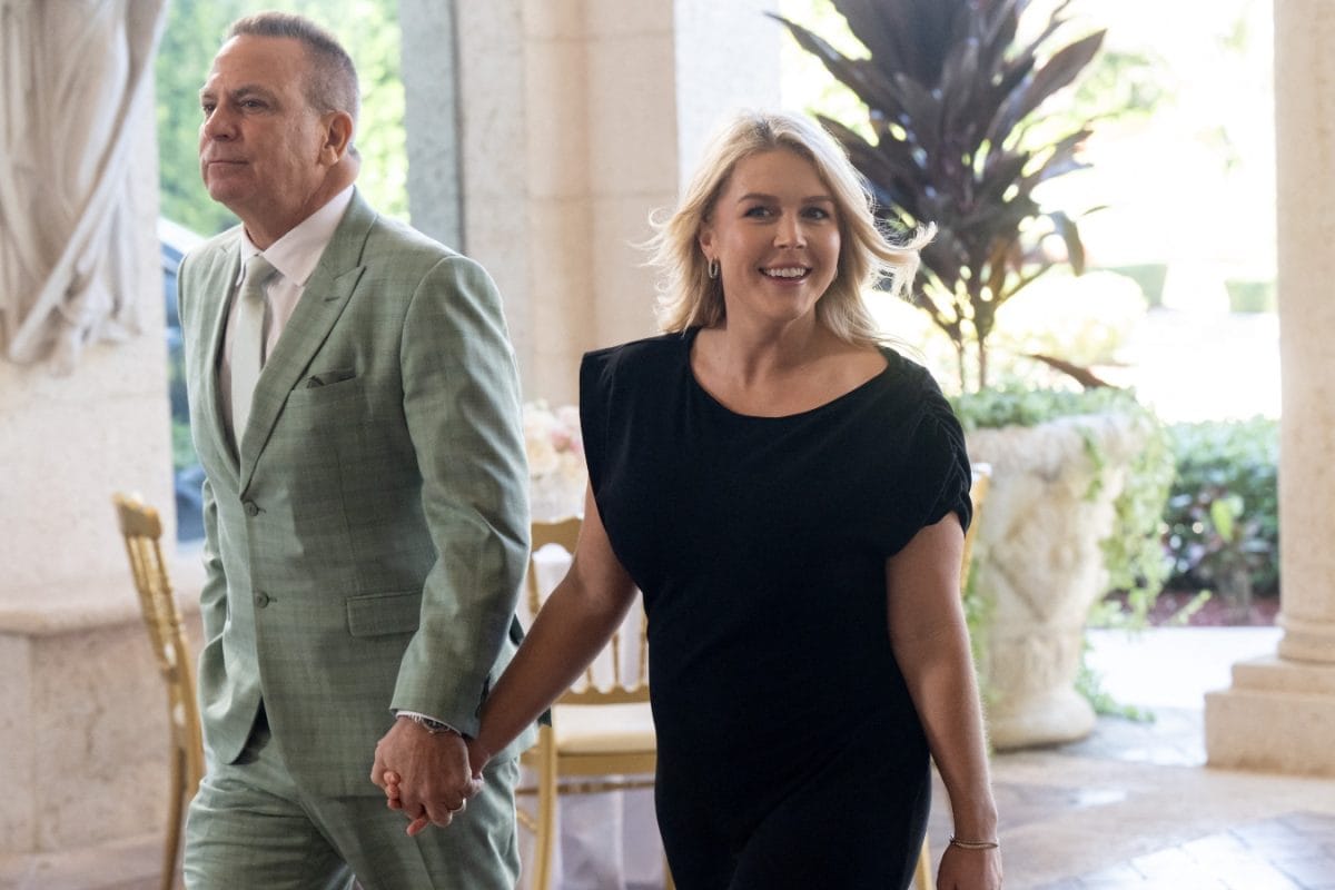 Fox News Reporter Clarifies Call Drop After Karoline Leavitt’s Husband Warning Sparks Buzz