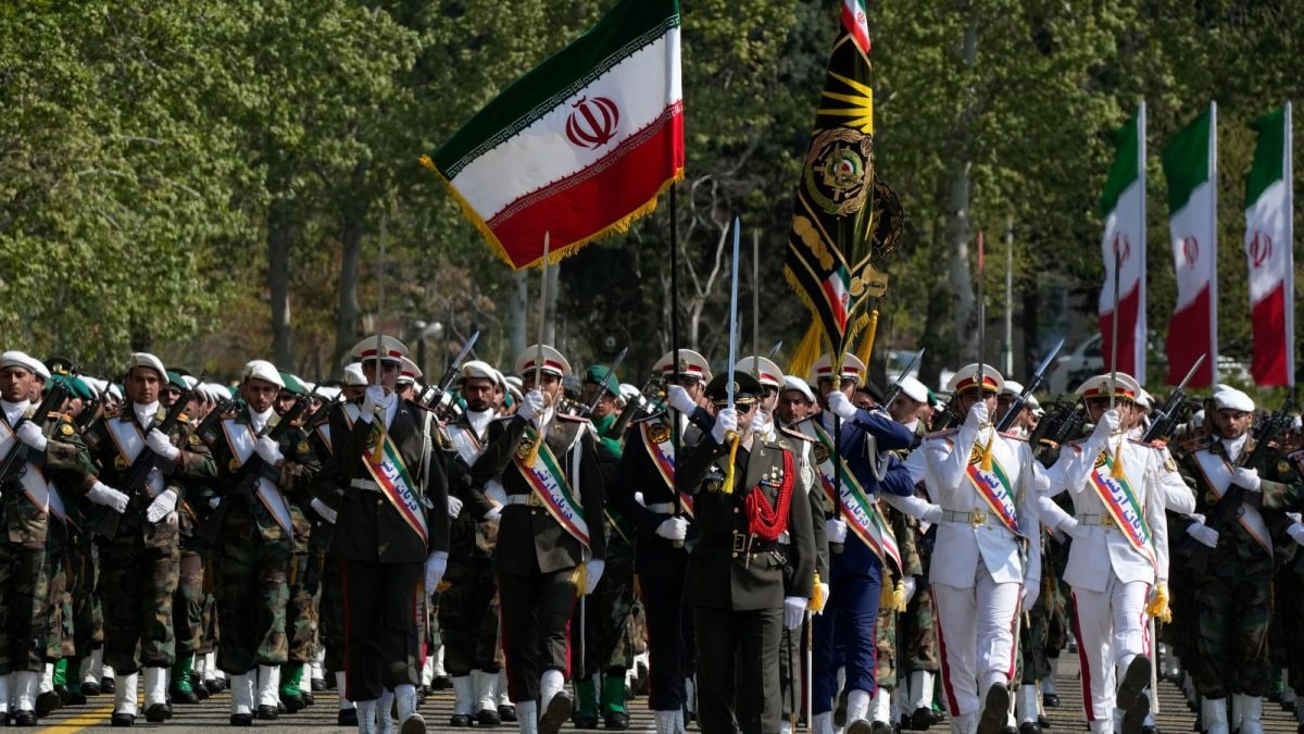 Iran Calls for Human Chains to Guard Power Plants Amid Threats