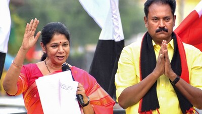 DMK MP Kanimozhi campaigns in the Somarasampettai area in support of party candidate Durairaj for the Srirangam Assembly constituency ahead of the Tamil Nadu Assembly elections, in Tiruchirappalli district. (PTI)