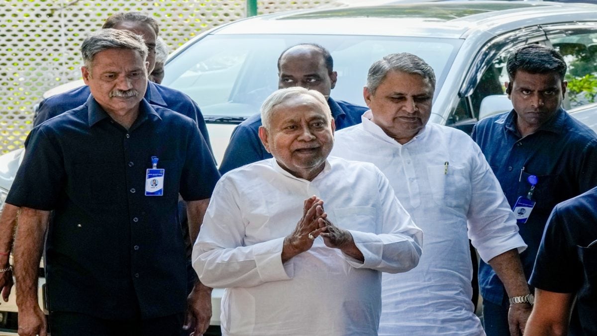 Bihar CM News LIVE Updates: Nitish Kumar To Resign From CM Post Today After Final Cabinet Meeting