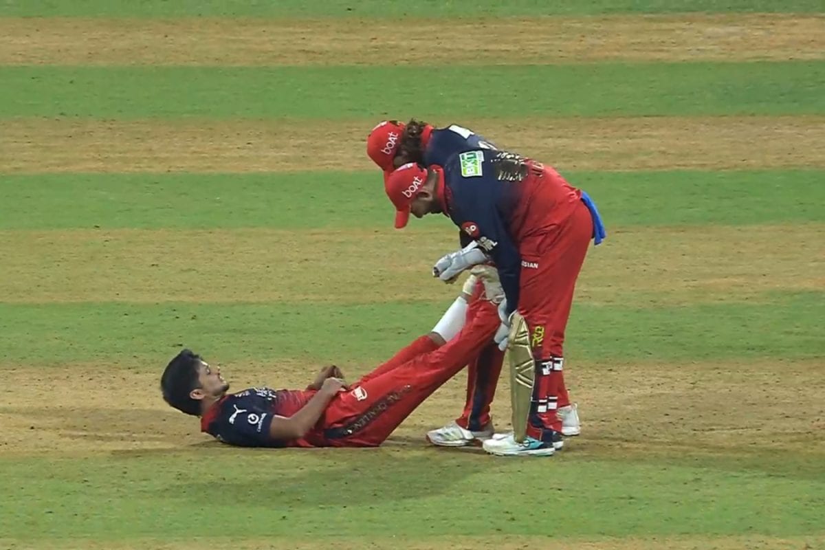 'You Go Off The Field': Sunil Gavaskar Unhappy As RCB Bowler Takes Multiple Medical Timeouts