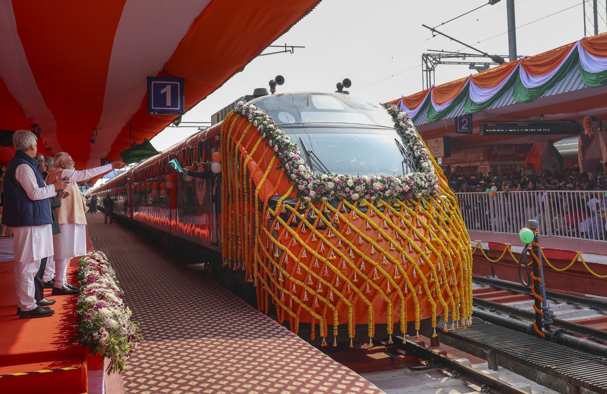 10. The Name 'Train 18' Still Holds A Special PlaceAlthough it is popularly known as Vande Bharat Express today, Sudhanshu Mani has often said that "Train 18" will always remain special because it symbolises India's spirit of innovation and self-reliance. 10. The Name 'Train 18' Still Holds A Special PlaceAlthough it is popularly known as Vande Bharat Express today, Sudhanshu Mani has often said that "Train 18" will always remain special because it symbolises India's spirit of innovation and self-reliance.