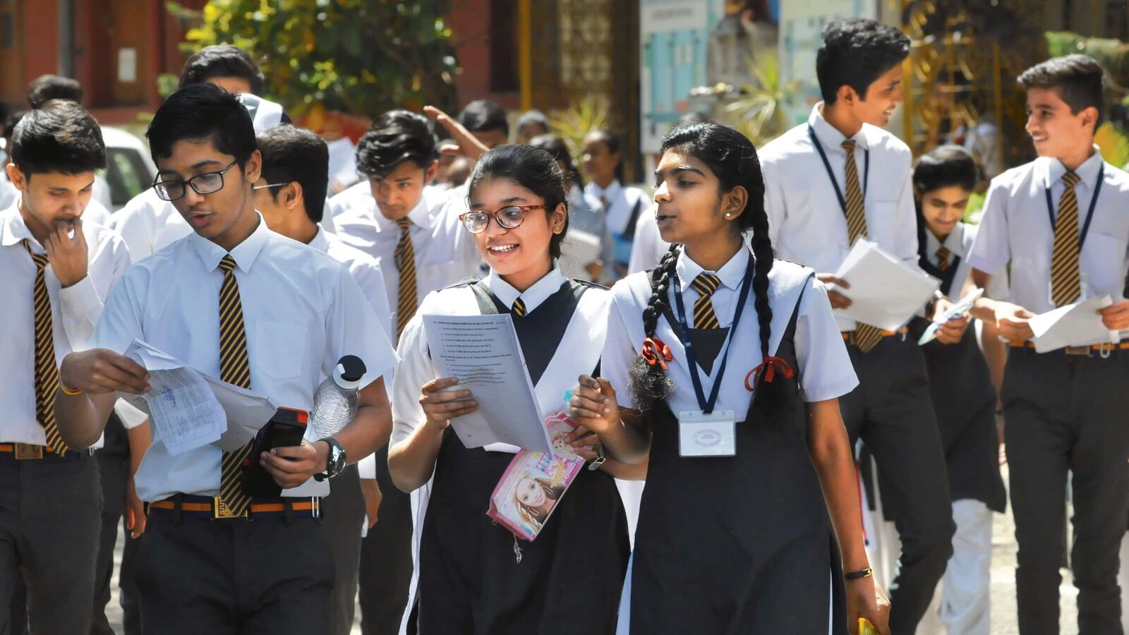 Karnataka SSLC Toppers List 2026 OUT: Meet The State Rank Holders Who Scored Highest In KSEAB Class 10 Exam Karnataka SSLC Toppers List 2026 OUT: Meet The State Rank Holders Who Scored Highest In KSEAB Class 10 Exam