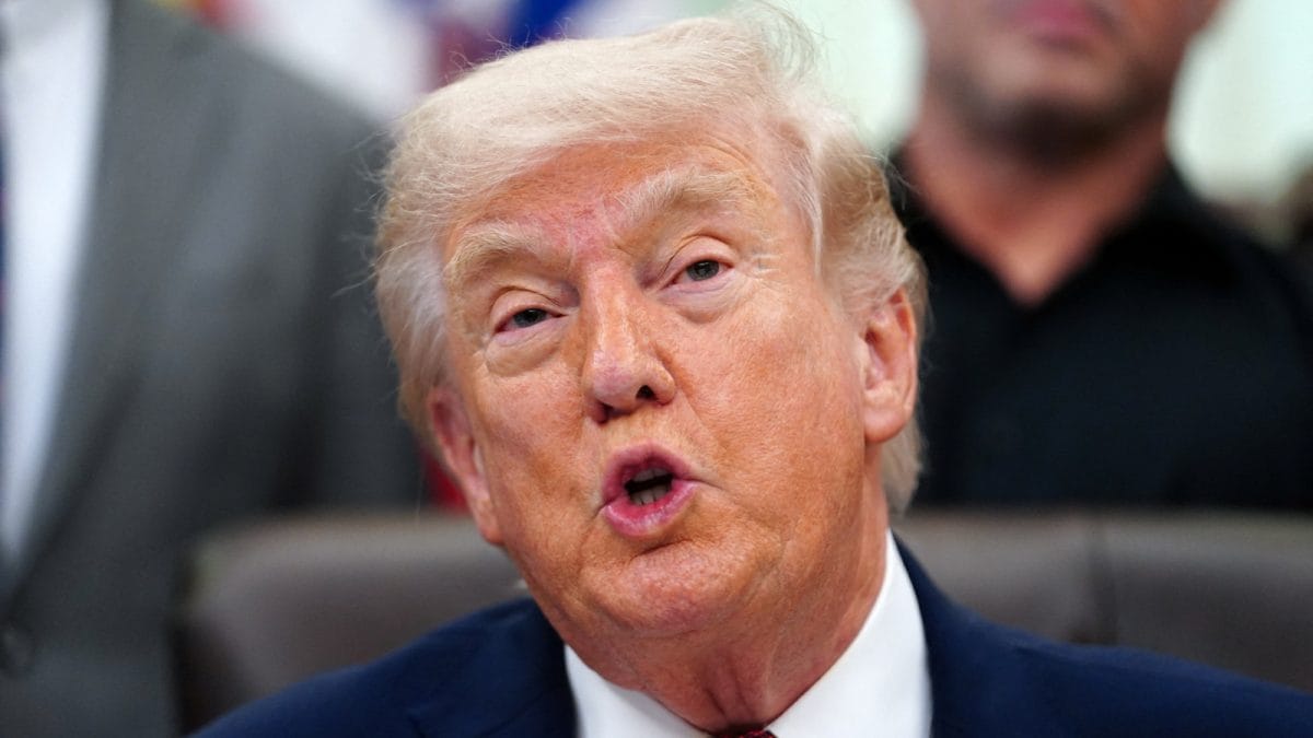 Trump Accuses Iran Of 'Serious Violation' Over Hormuz Closure, Still Confident About Peace Deal