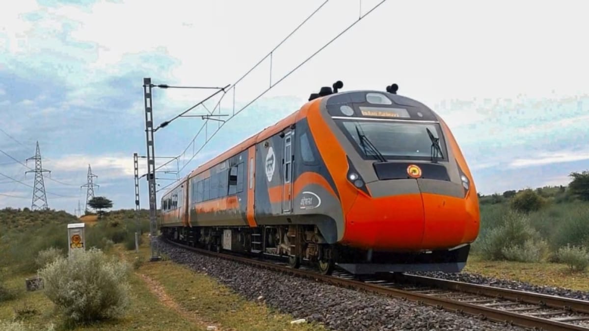 Insect Found in Vande Bharat Express Meal Sparks Nationwide Food Safety Probe