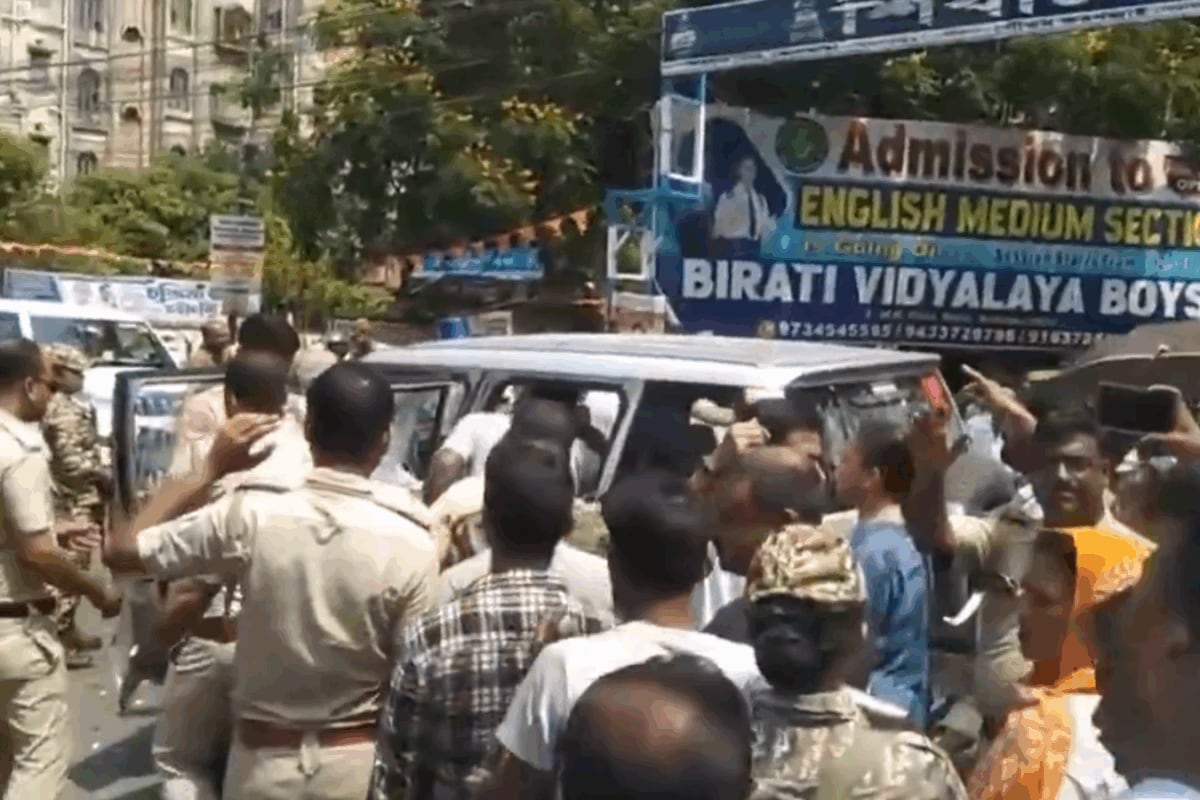 TMC’s Saugata Roy Faces Protests In Bengal, ‘Thief’ Slogans Raised; Eggs Thrown At His Car | Watch
