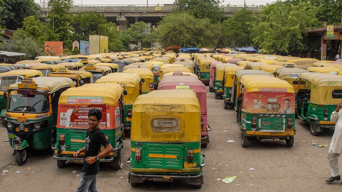 Delhi Auto-Rickshaws Used To Be Black And Yellow: Here's Why They Switched To Green