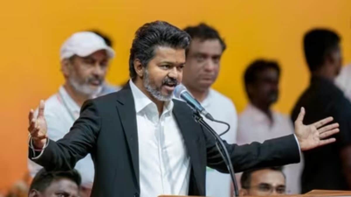 'Hats Off': Kamal Haasan, Vishal Praise CM Vijay’s Decision To Close Liquor Shops Near Schools And Temples