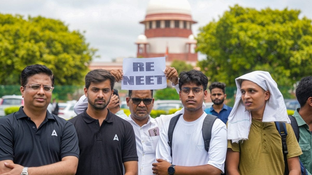 Green Light For June 21 NEET Retest: Supreme Court Refuses Urgent Hearing On PIL Against May 3 Exam Scrapping | Education and Career News Green Light For June 21 NEET Retest: Supreme Court Refuses Urgent Hearing On PIL Against May 3 Exam Scrapping | Education and Career News