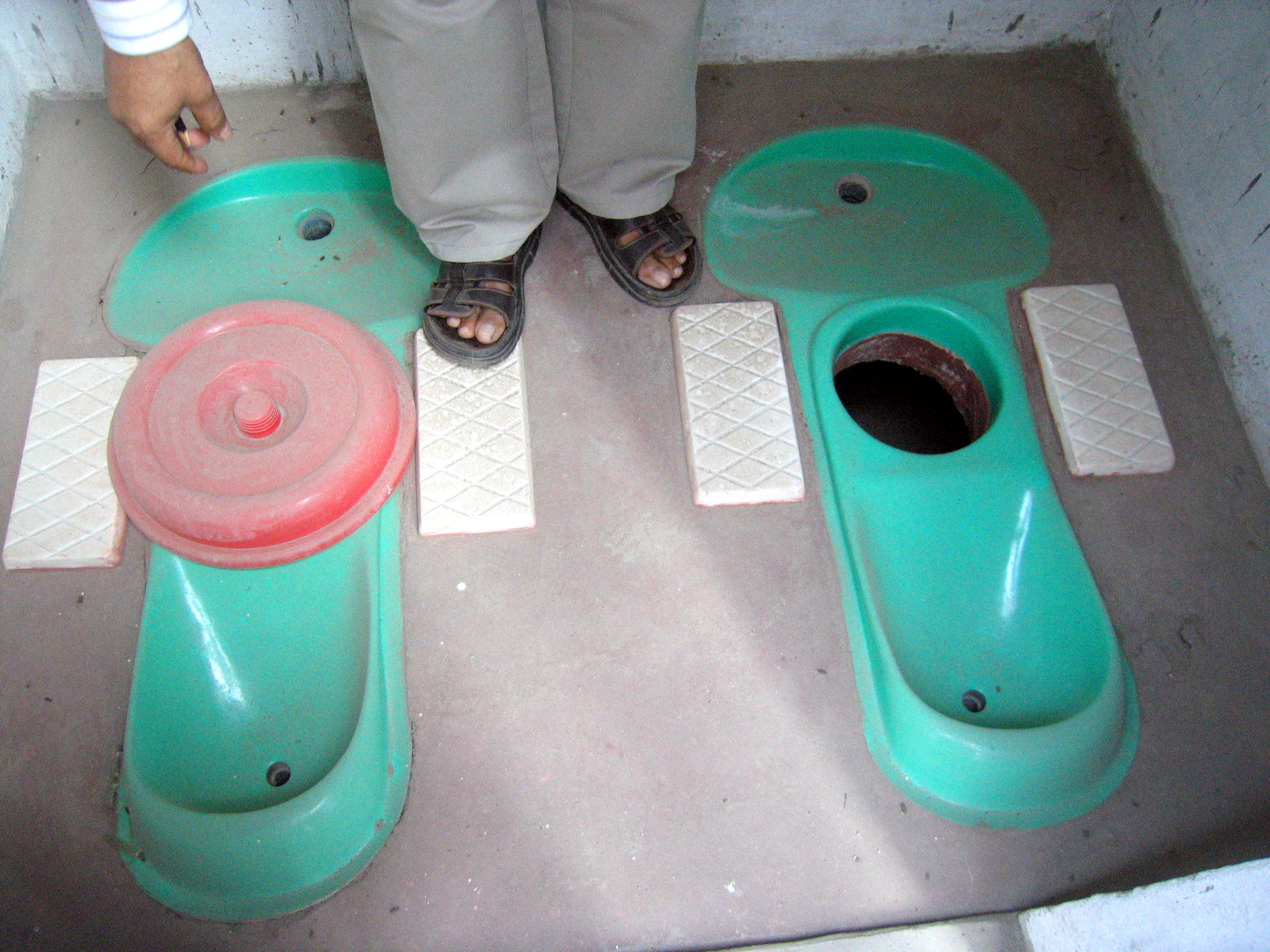 6. Sulabh International Museum of ToiletsIt may sound unusual, but this museum is surprisingly educational and fun for older kids. The museum explores the history of sanitation and toilets from ancient times to modern technology in an interesting and easy-to-understand way. 6. Sulabh International Museum of ToiletsIt may sound unusual, but this museum is surprisingly educational and fun for older kids. The museum explores the history of sanitation and toilets from ancient times to modern technology in an interesting and easy-to-understand way.