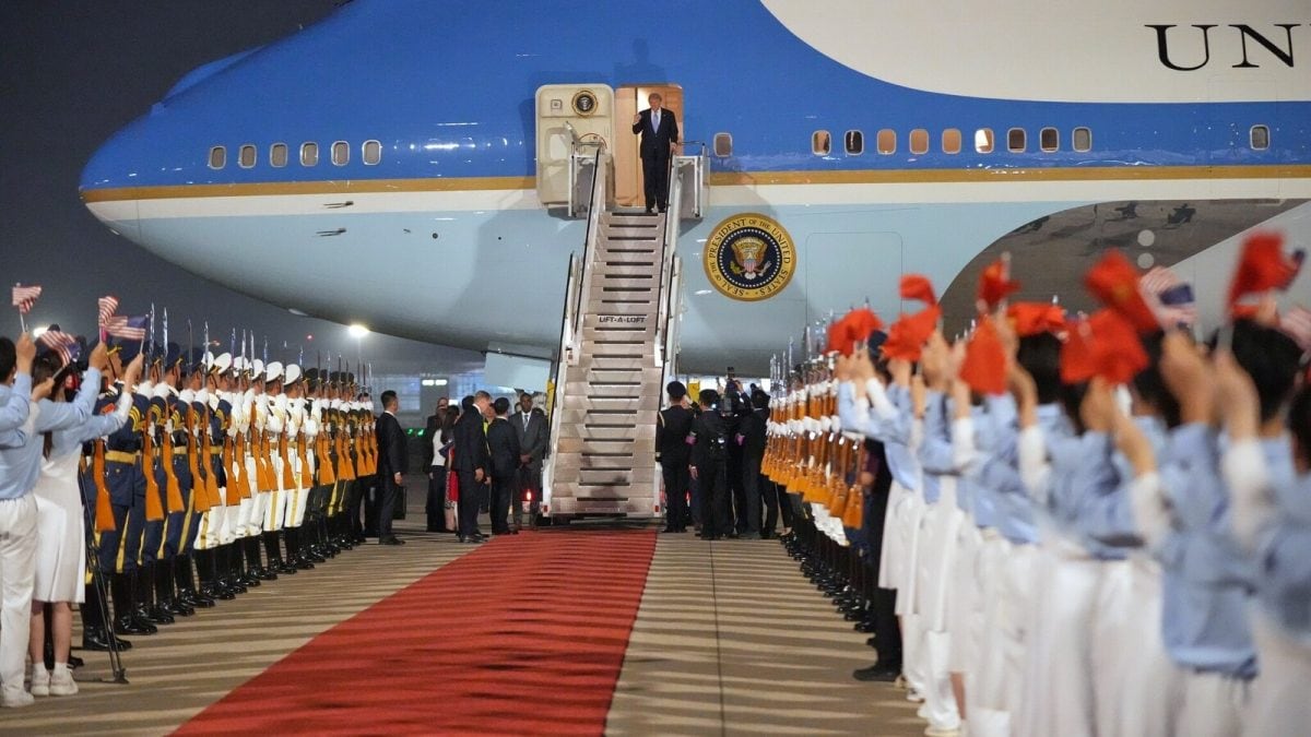Trump Gets Red-Carpet Welcome In China Ahead Of Xi Summit | Watch
