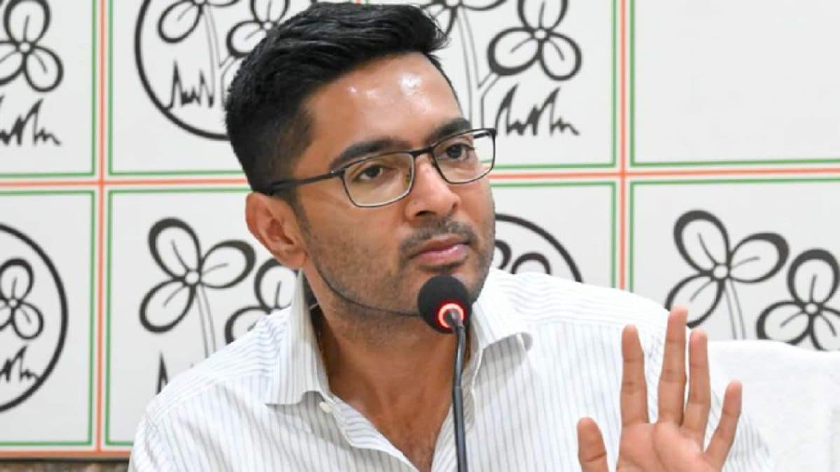 CID Reaches Abhishek Banerjee's Residence, Issues Summons In MLA Signature Forgery Case