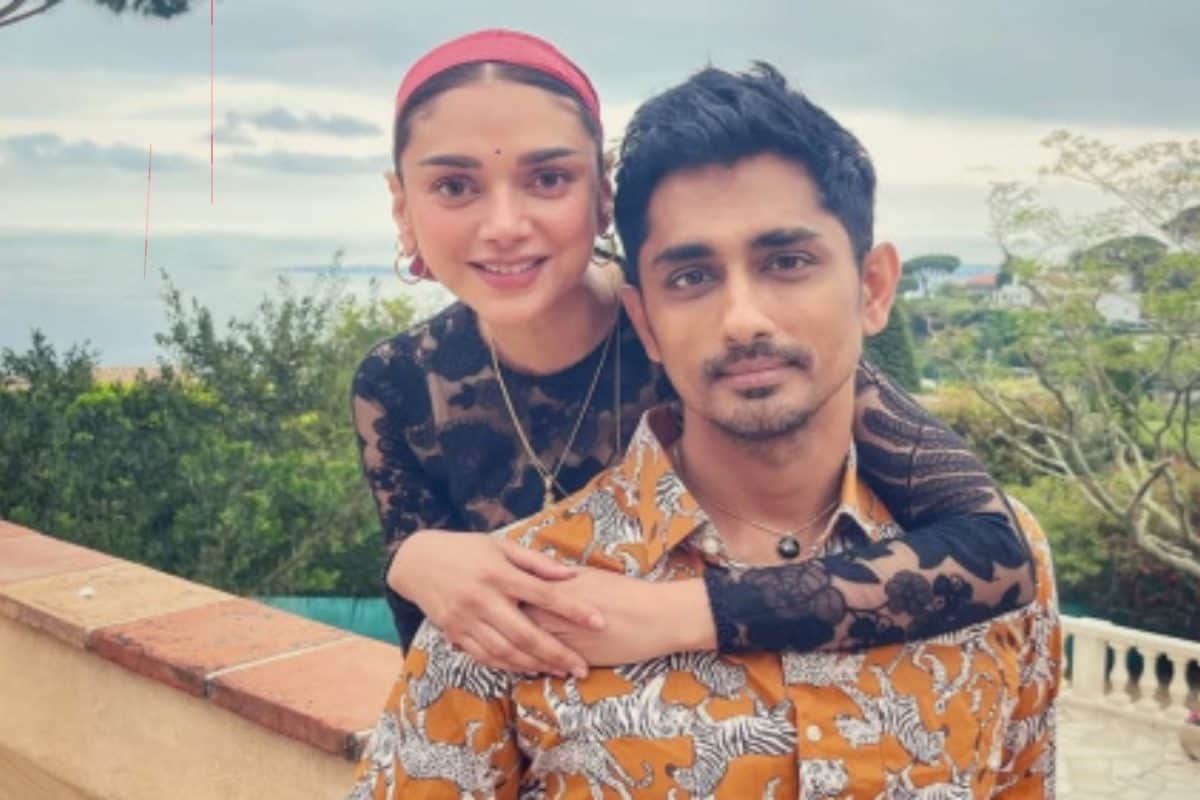 Aditi Rao Hydari On Love, Siddharth And The Tiny Feline Dictators Running Her Home