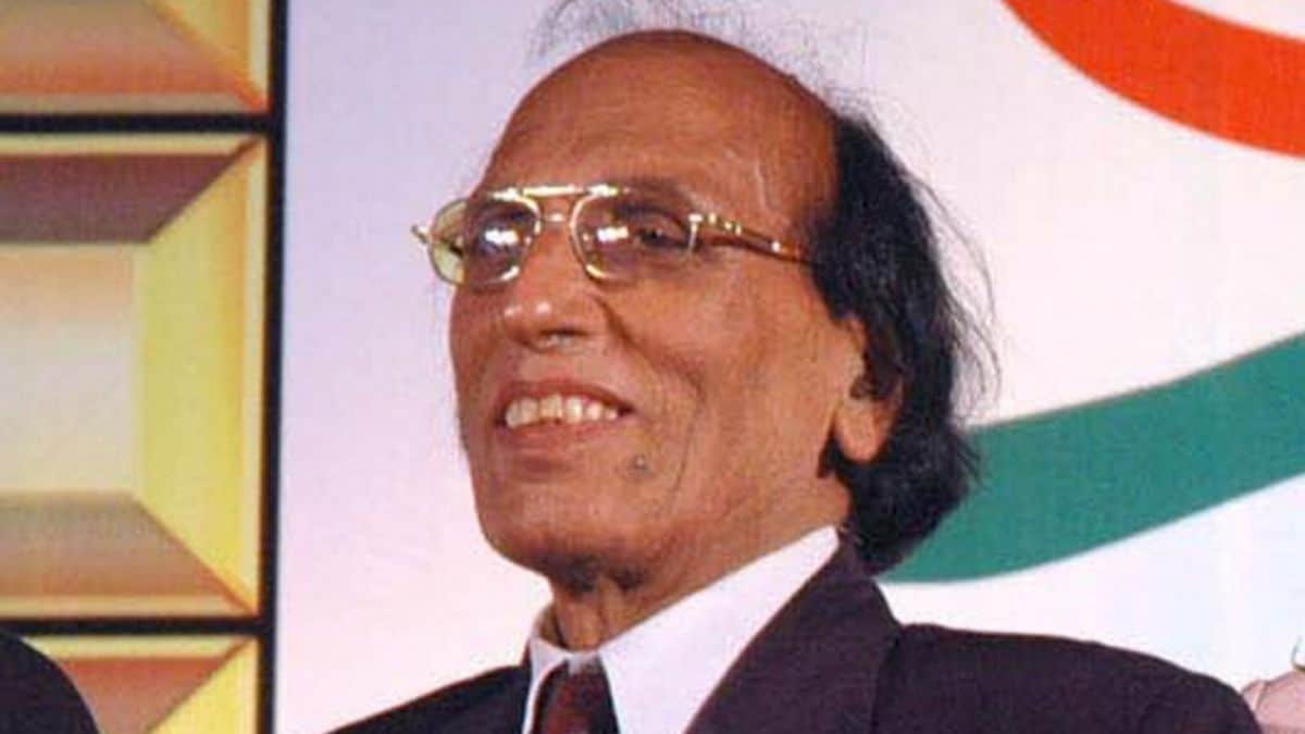 Bashir Badr passes away Bashir Badr passes away